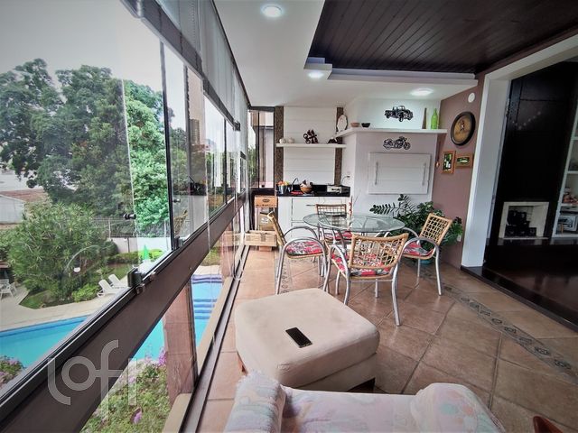 Apartamento com 189m², 3 dormitórios, 1 suíte, 2 vagas, Rio Branco em Novo Hamburgo