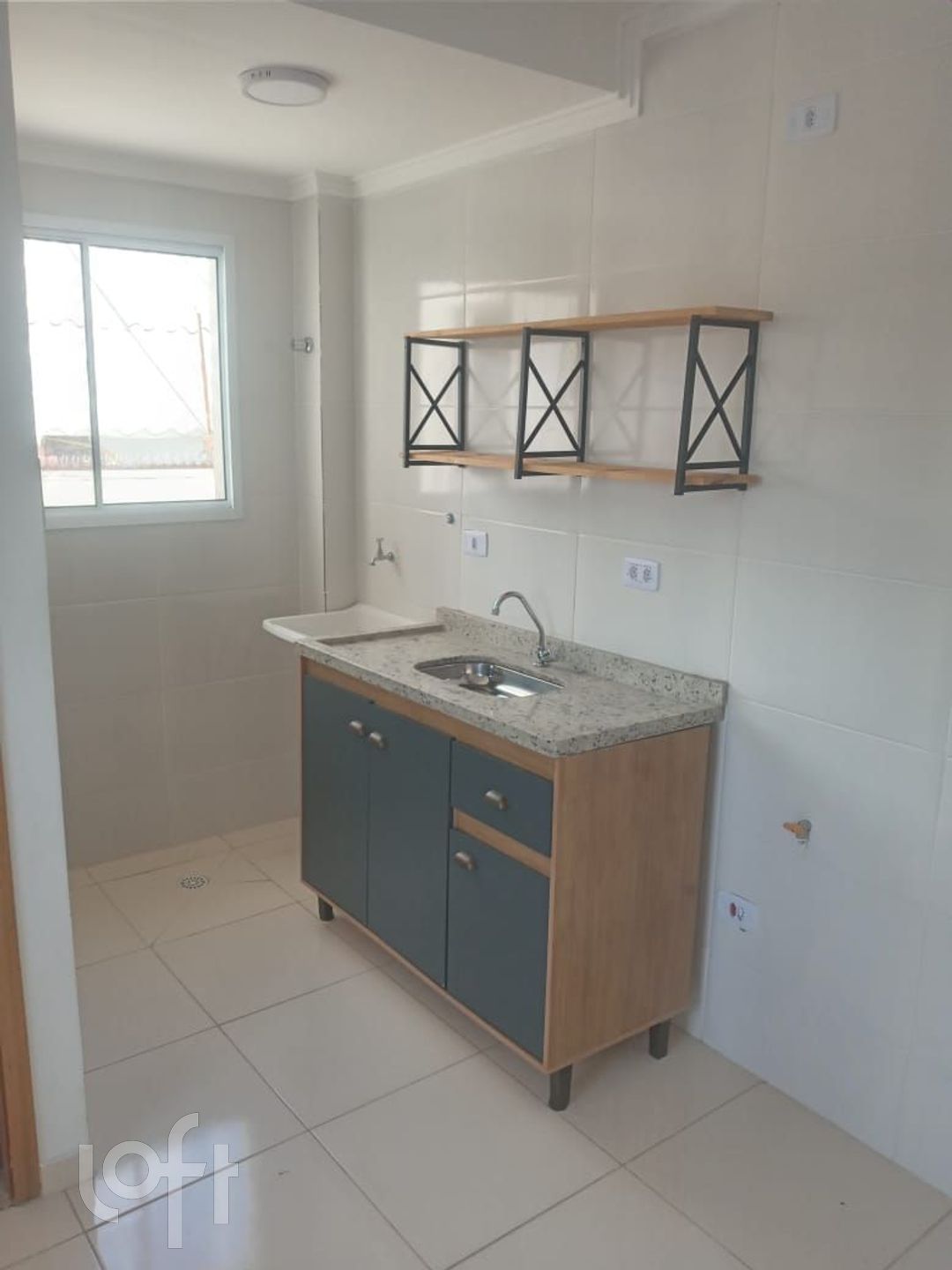 Apartamento à venda com 2 quartos, 37m² - Foto 3