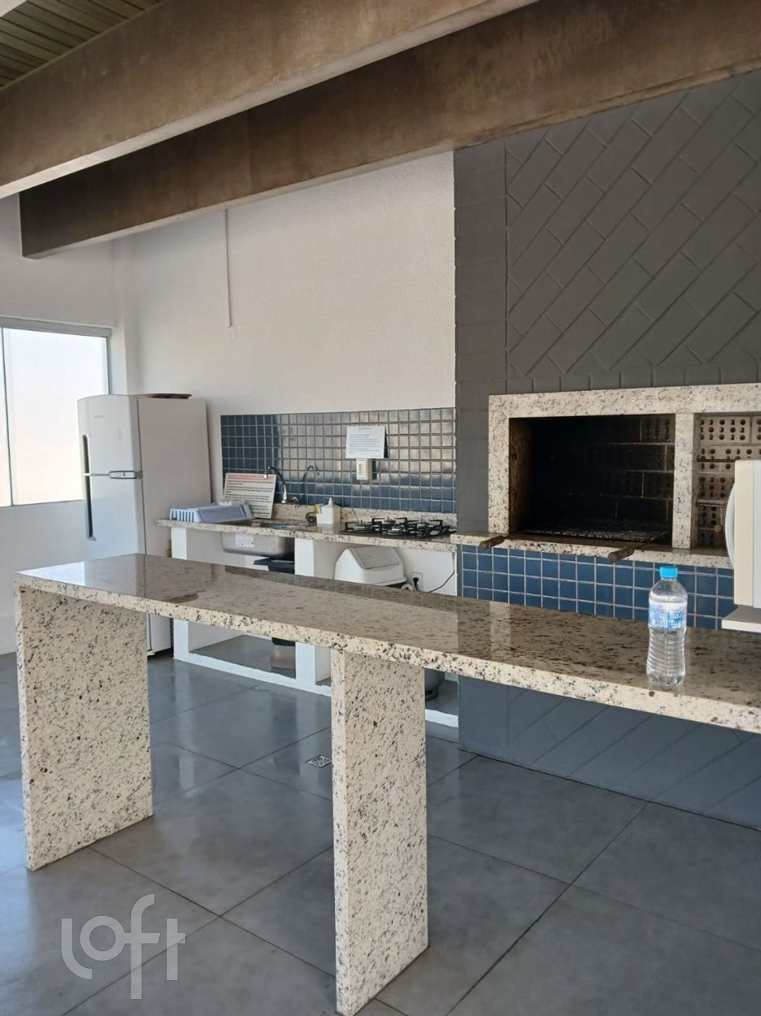 Apartamento à venda em Coqueiros com 157 m², 4 quartos, 1 suíte, 2 vagas