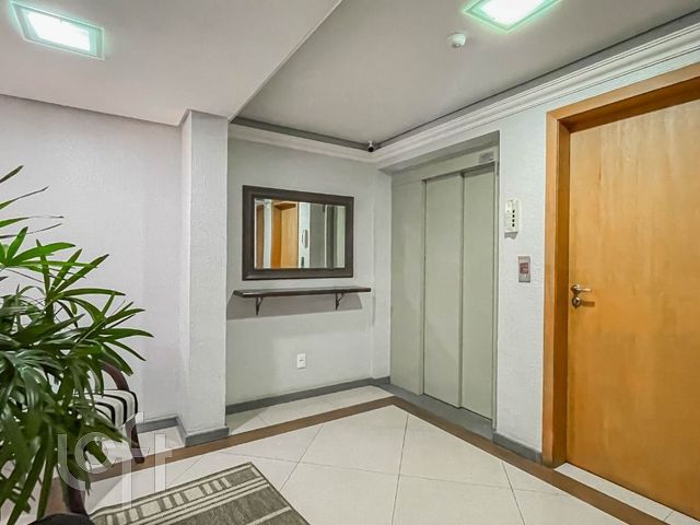 Apartamento com 71m², 2 dormitórios, 1 suíte, 1 vaga, Cristo Redentor em Porto Alegre