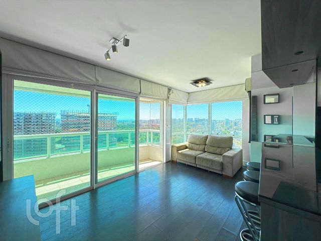 Apartamento com 74m², 2 dormitórios, 1 suíte, 1 vaga, Três Figueiras em Porto Alegre