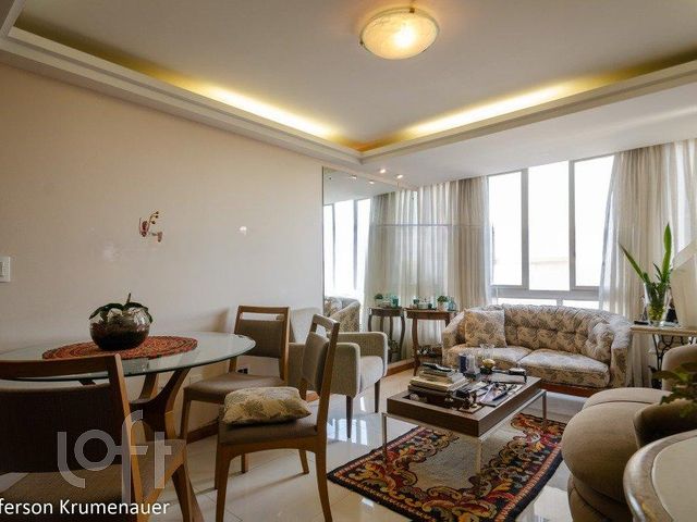 Apartamento com 218m², 3 dormitórios, 1 suíte, 2 vagas, Auxiliadora em Porto Alegre