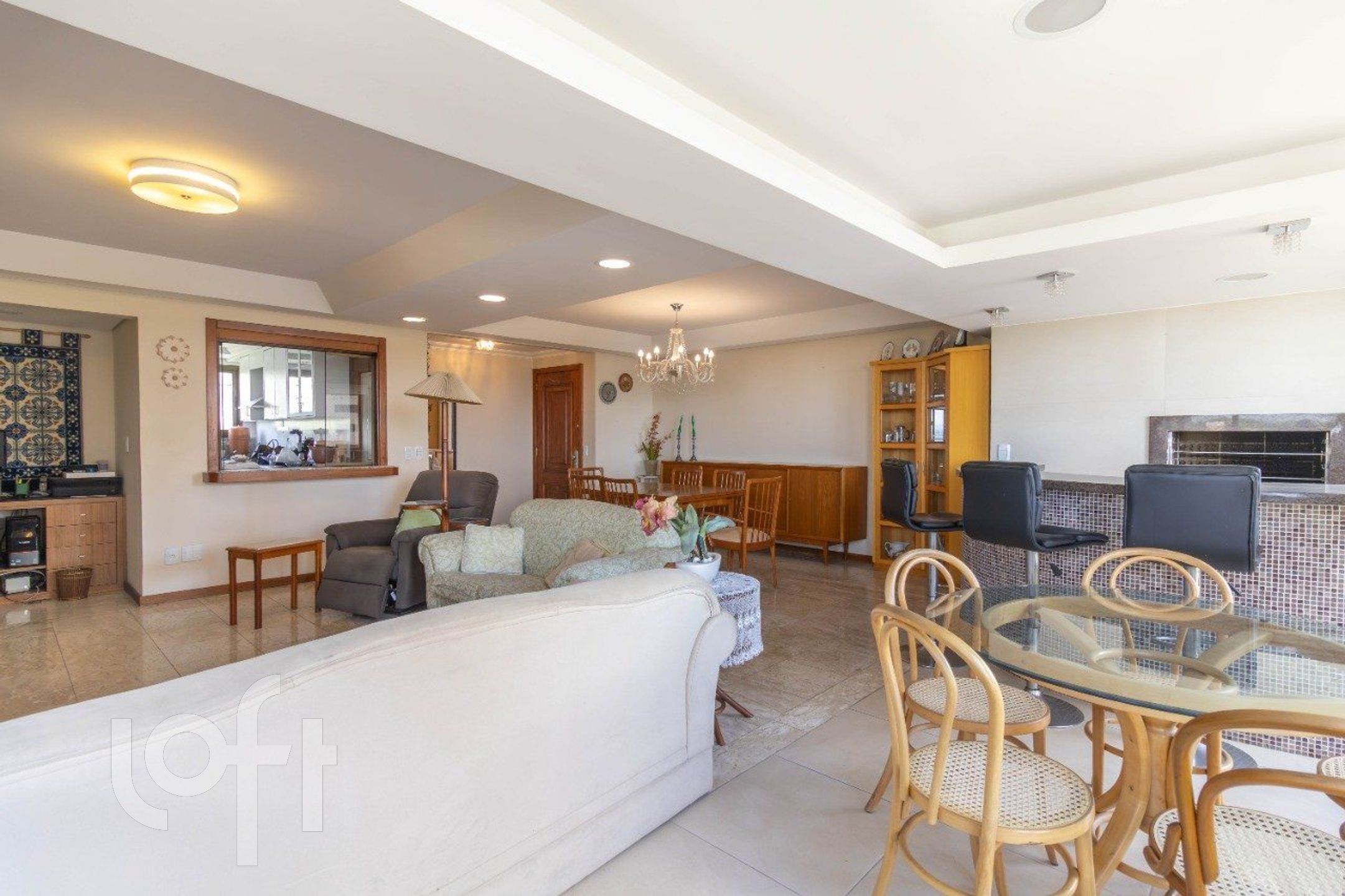 Apartamento com 148m², 3 dormitórios, 1 suíte, 2 vagas, Higienópolis em Porto Alegre