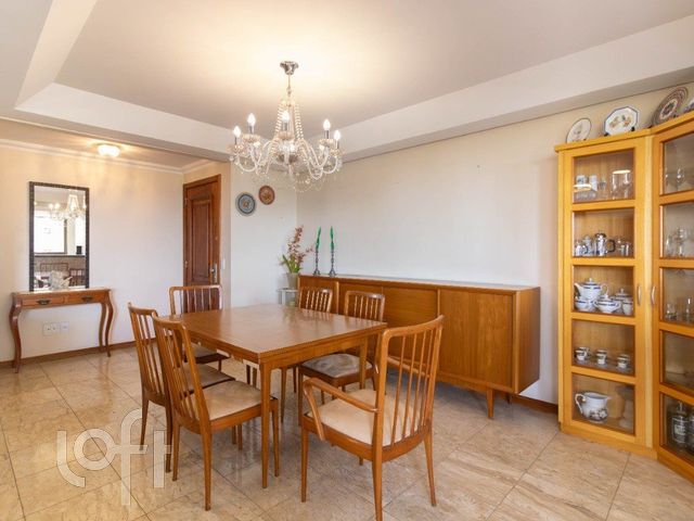 Apartamento com 148m², 3 dormitórios, 1 suíte, 2 vagas, Higienópolis em Porto Alegre