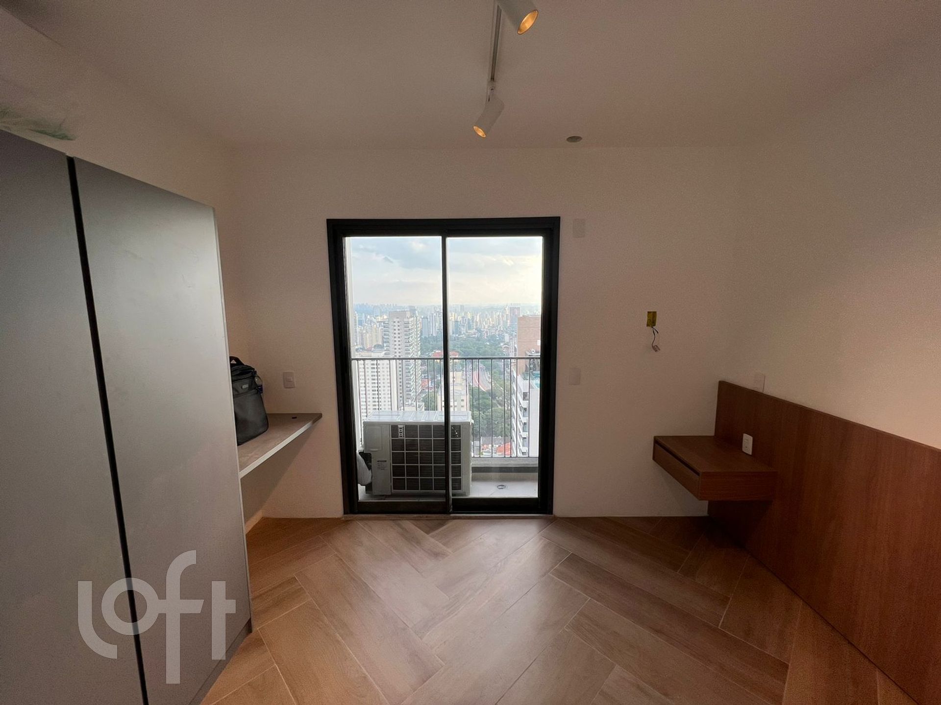 Apartamento à venda com 2 quartos, 71m² - Foto 9