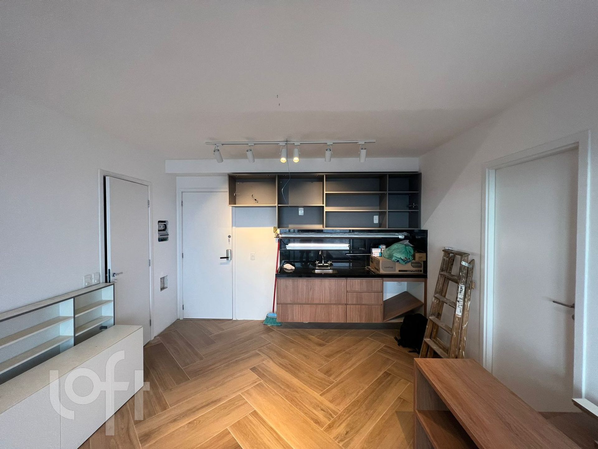 Apartamento à venda com 2 quartos, 71m² - Foto 3