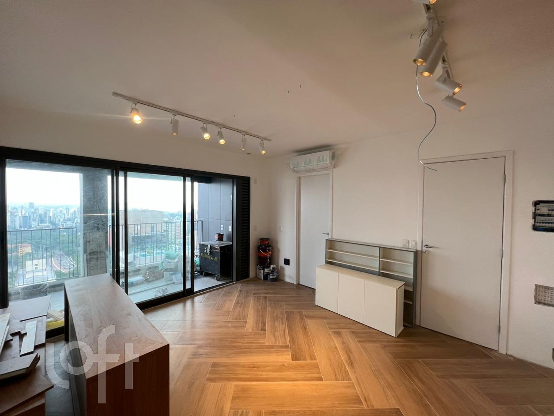 Apartamento à venda com 2 quartos, 71m² - Foto 4