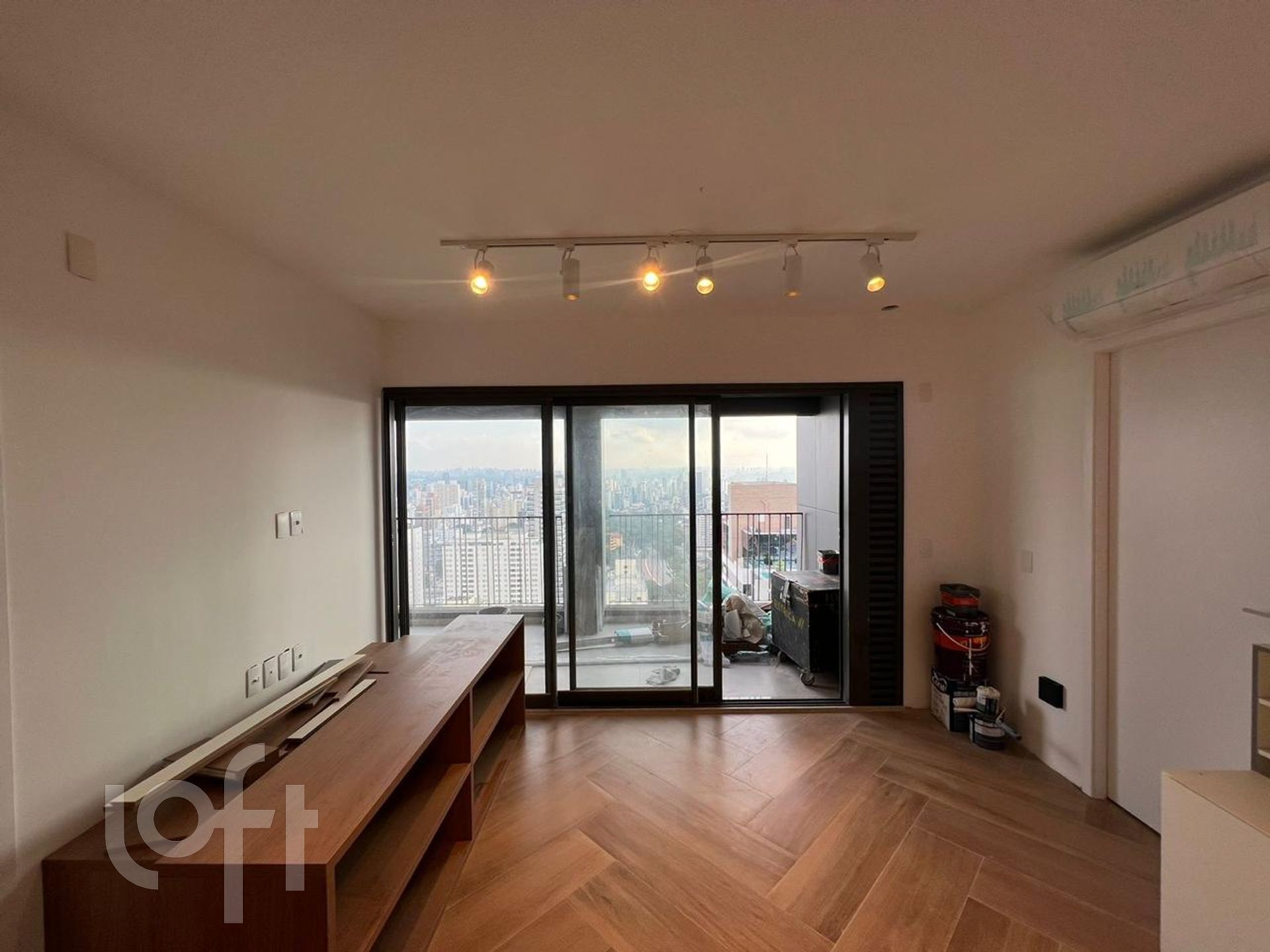 Apartamento à venda com 2 quartos, 71m² - Foto 2