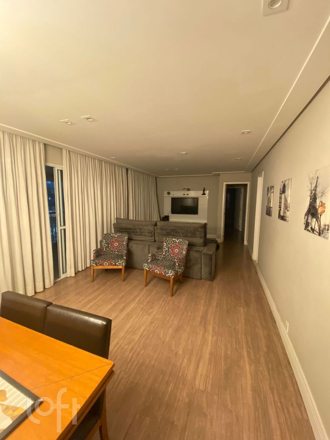 Apartamento à venda com 3 quartos, 132m² - Foto 1