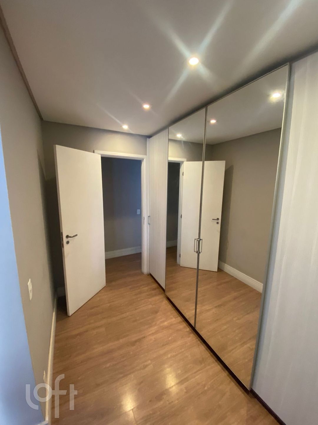 Apartamento à venda com 3 quartos, 132m² - Foto 4