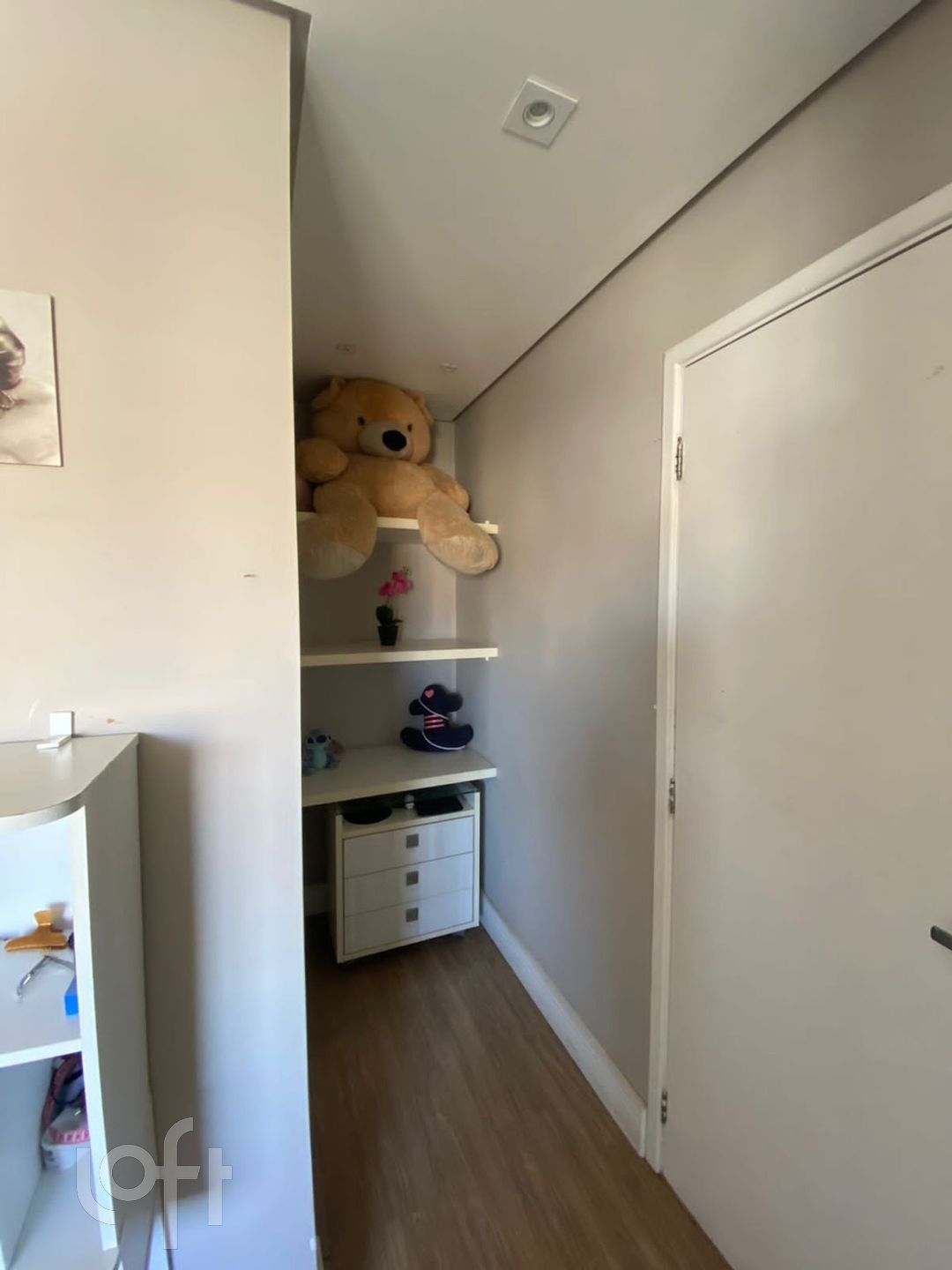 Apartamento à venda com 3 quartos, 132m² - Foto 2