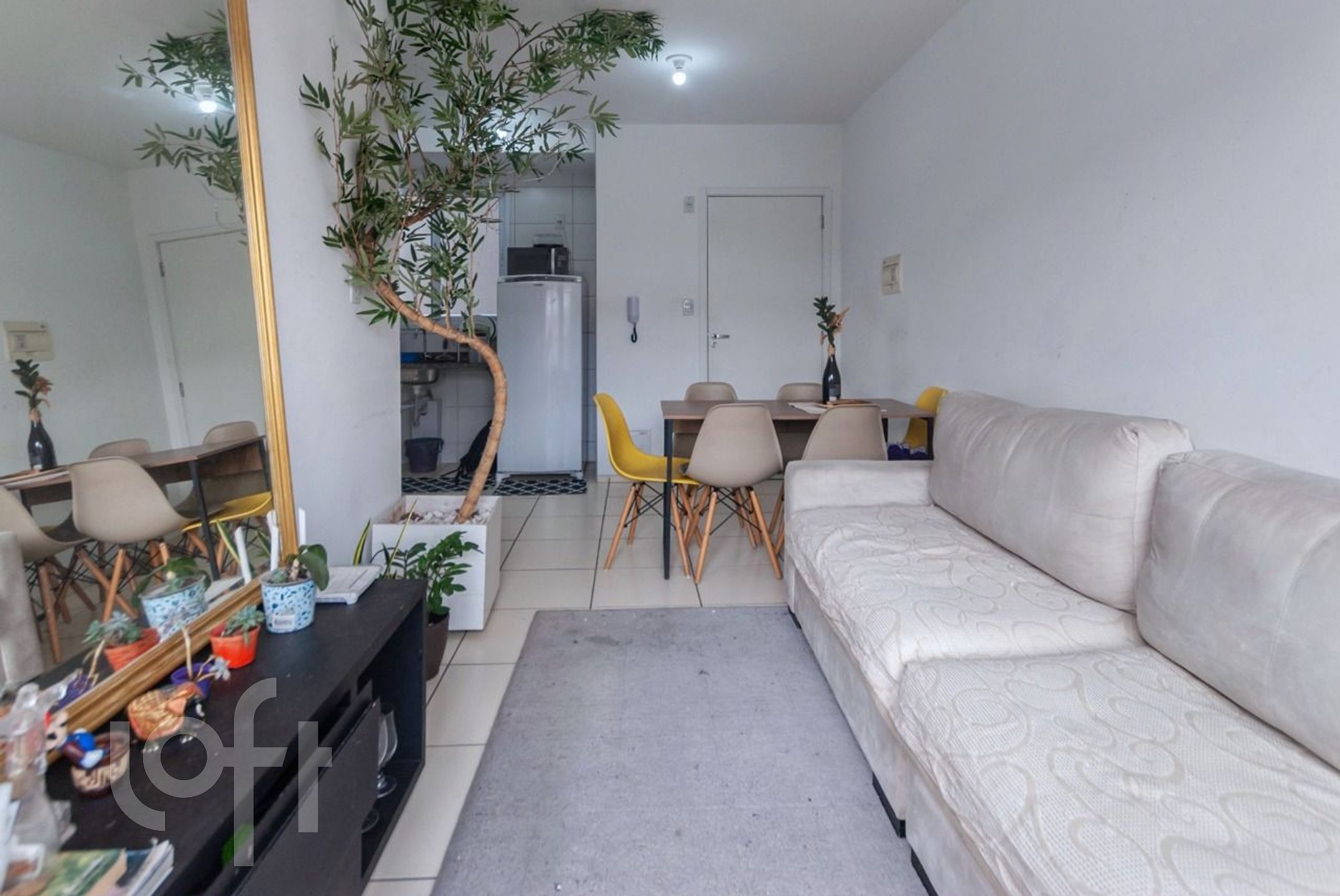 Apartamento à venda com 2 quartos, 75m² - Foto 4