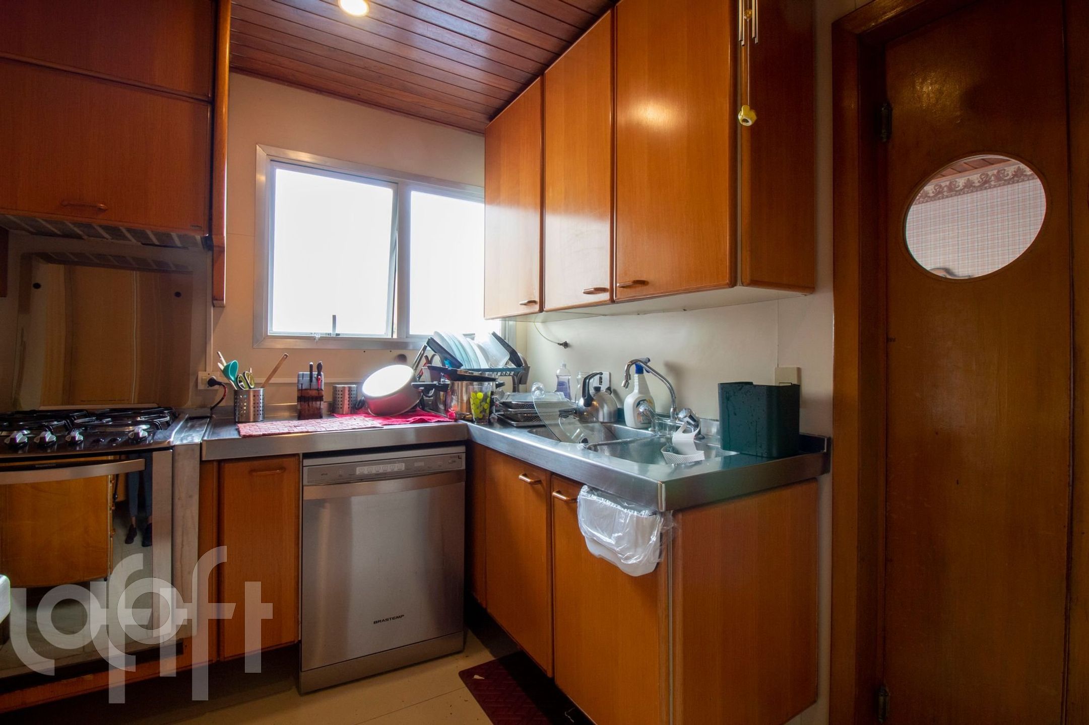 Apartamento à venda com 4 quartos, 196m² - Foto 35