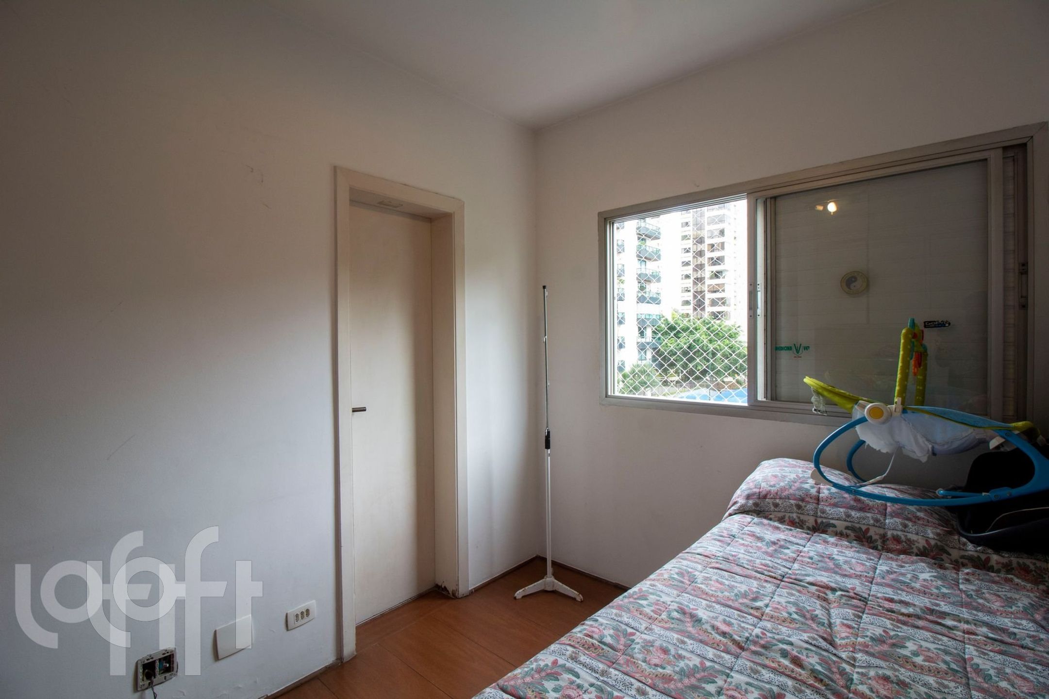 Apartamento à venda com 4 quartos, 196m² - Foto 16