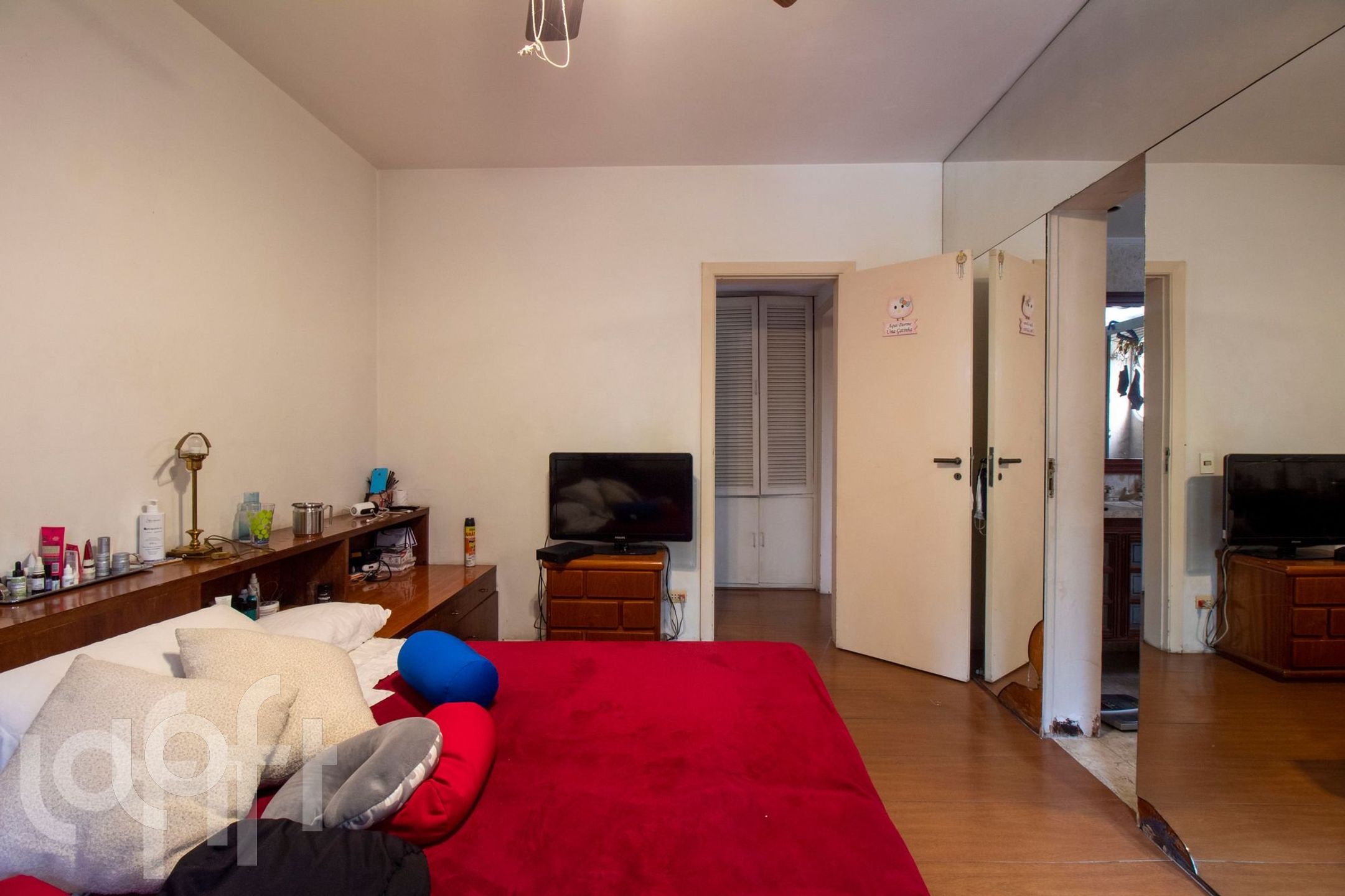 Apartamento à venda com 4 quartos, 196m² - Foto 4