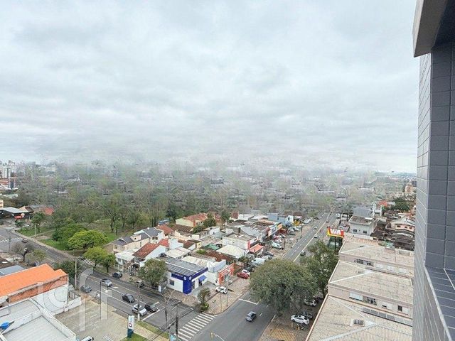 Apartamento com 76m², 3 dormitórios, 1 suíte, 2 vagas, Vila Ipiranga em Porto Alegre