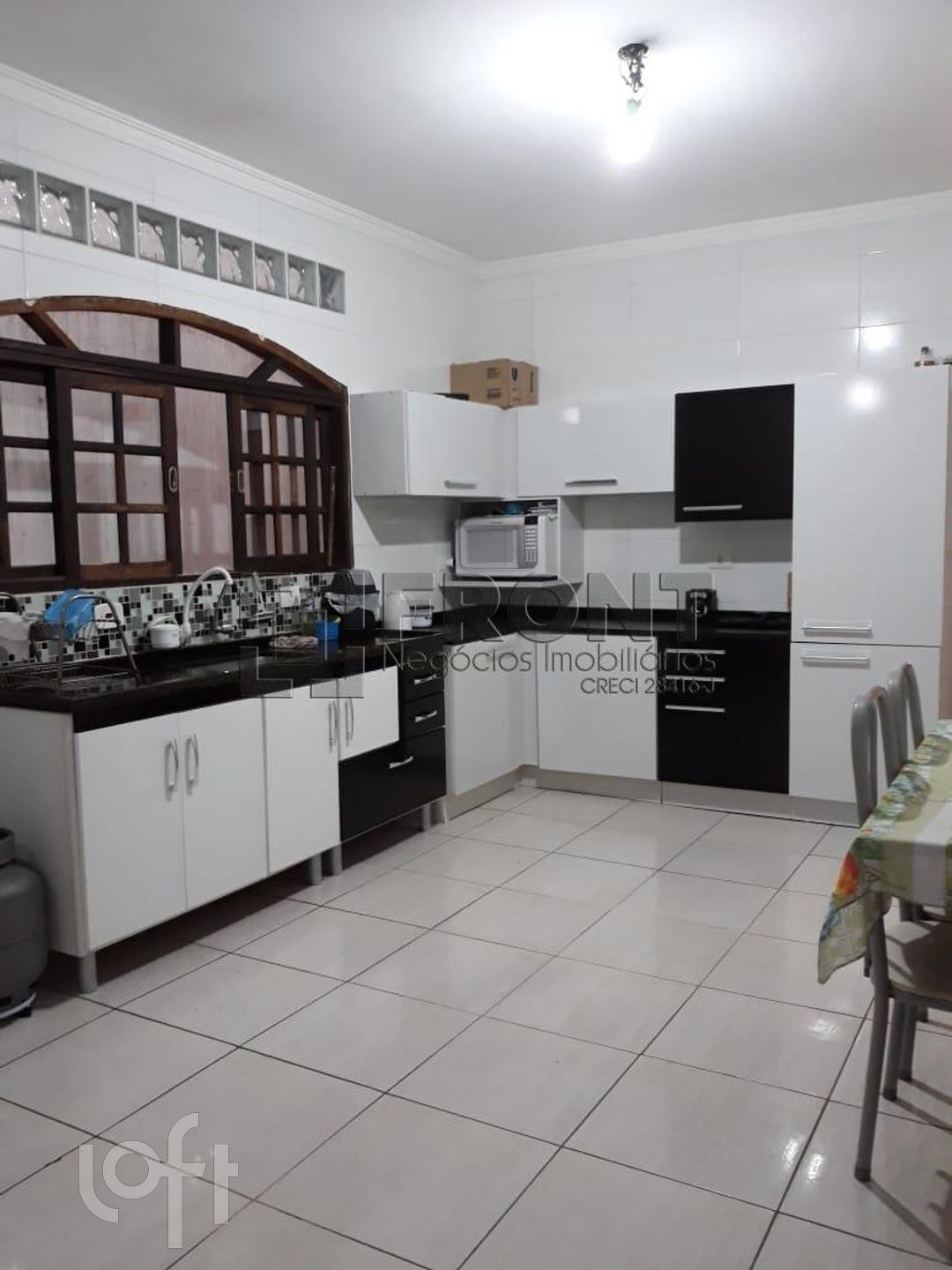 Casa à venda com 3 quartos, 300m² - Foto 7