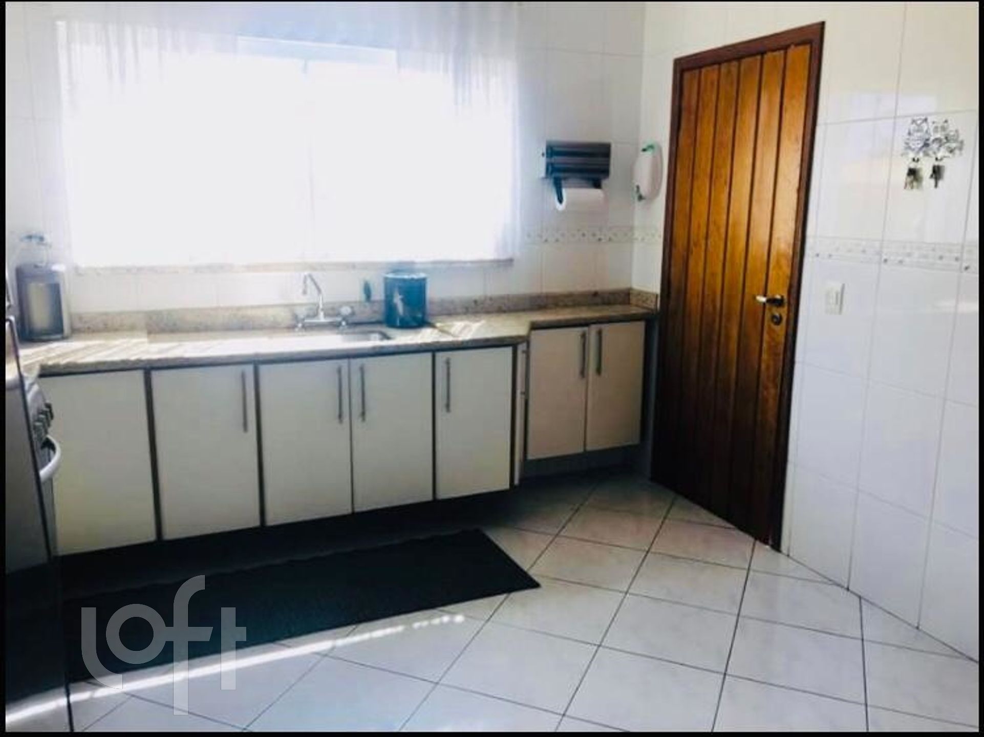 Casa à venda com 3 quartos, 270m² - Foto 7