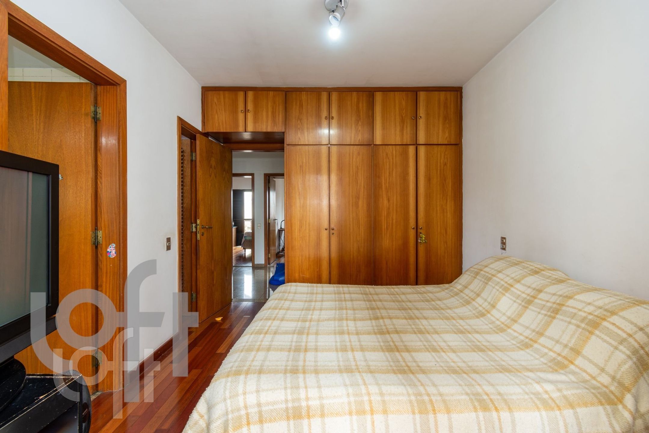 Apartamento à venda com 3 quartos, 151m² - Foto 10