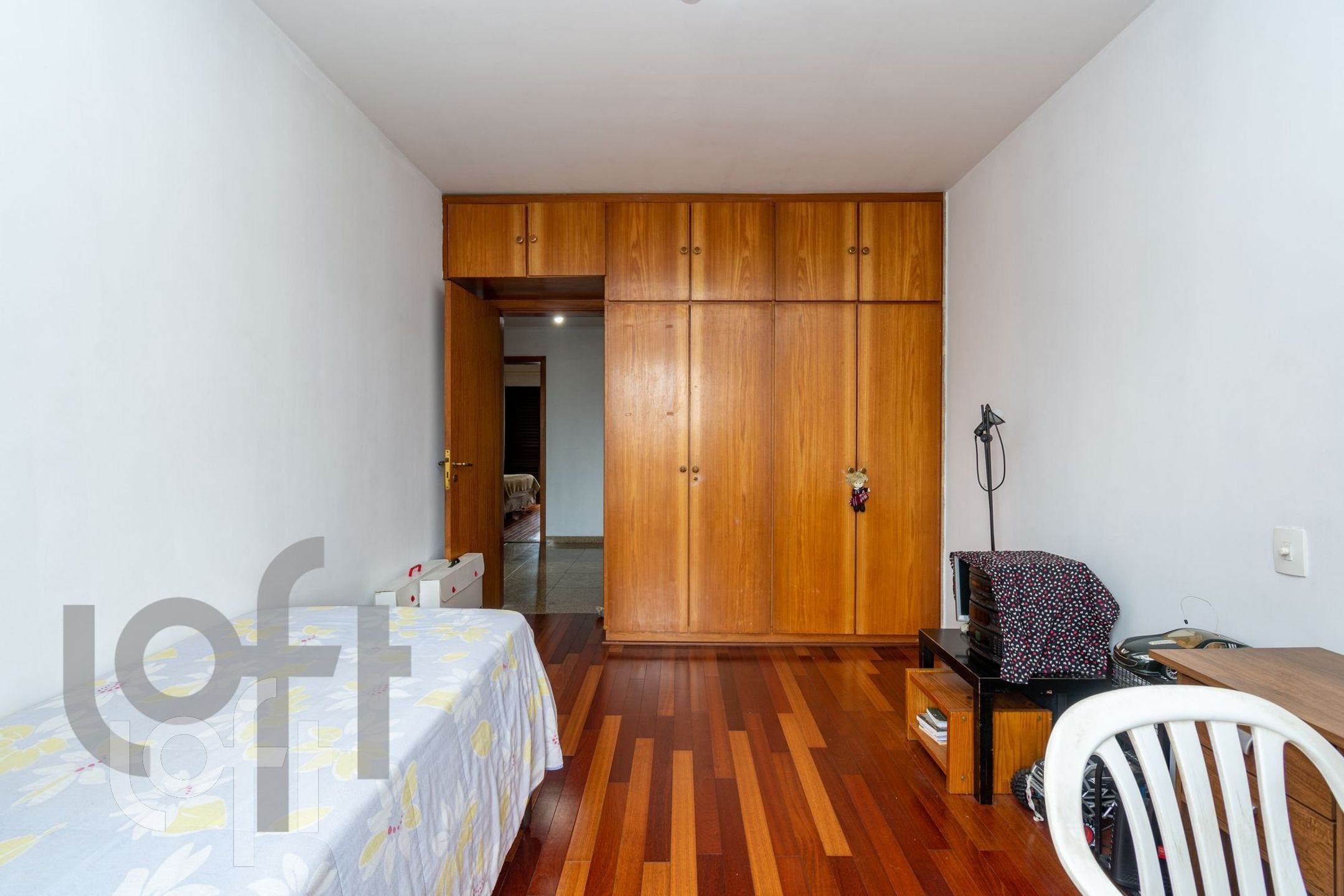 Apartamento à venda com 3 quartos, 151m² - Foto 4