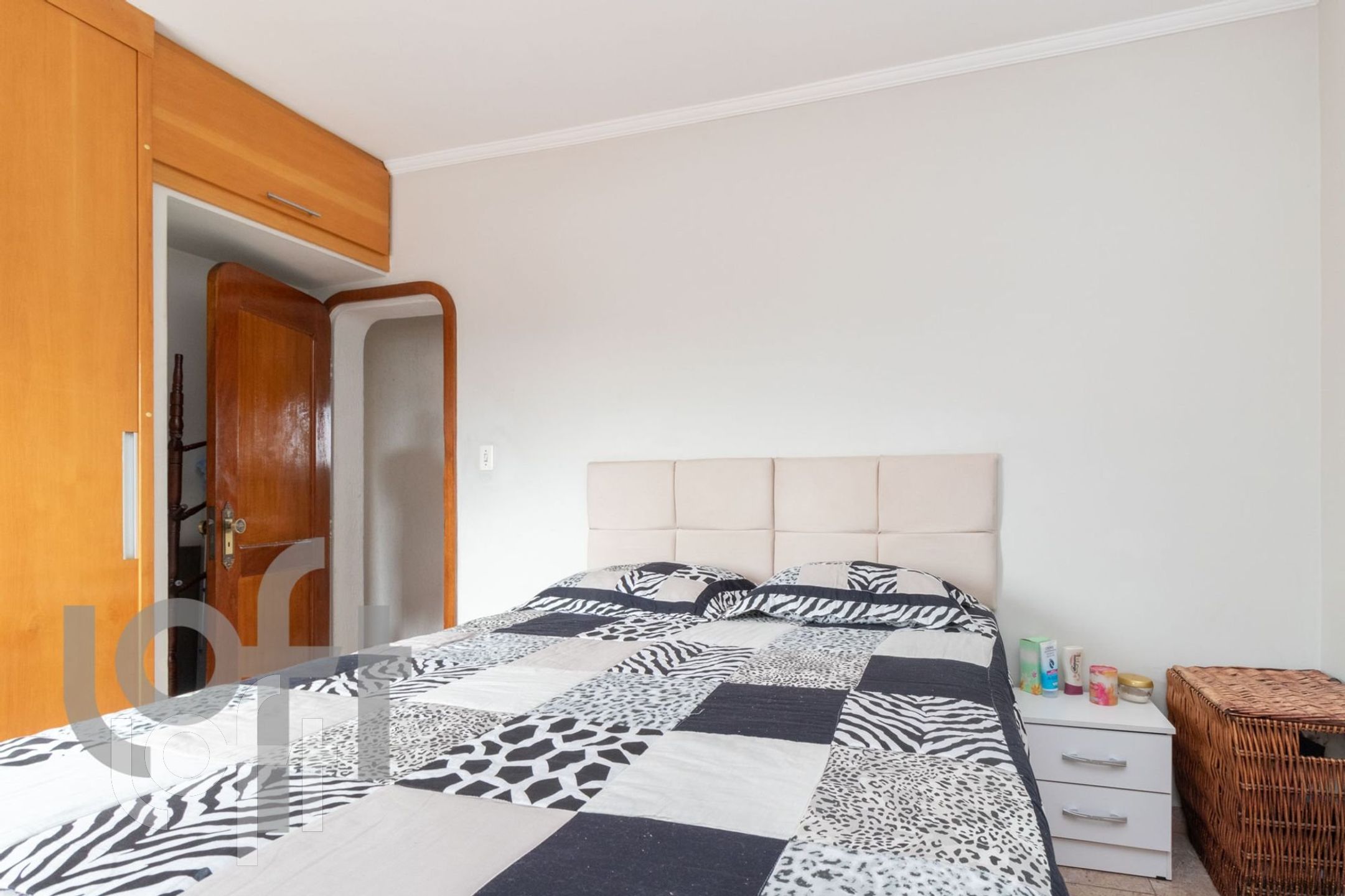 Apartamento à venda com 2 quartos, 70m² - Foto 25