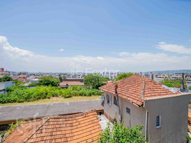 Apartamento com 70m², 2 dormitórios, 1 suíte, 1 vaga, Cristo Redentor em Porto Alegre
