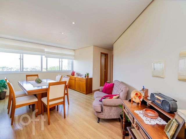 Apartamento com 70m², 2 dormitórios, 1 suíte, 1 vaga, Cristo Redentor em Porto Alegre