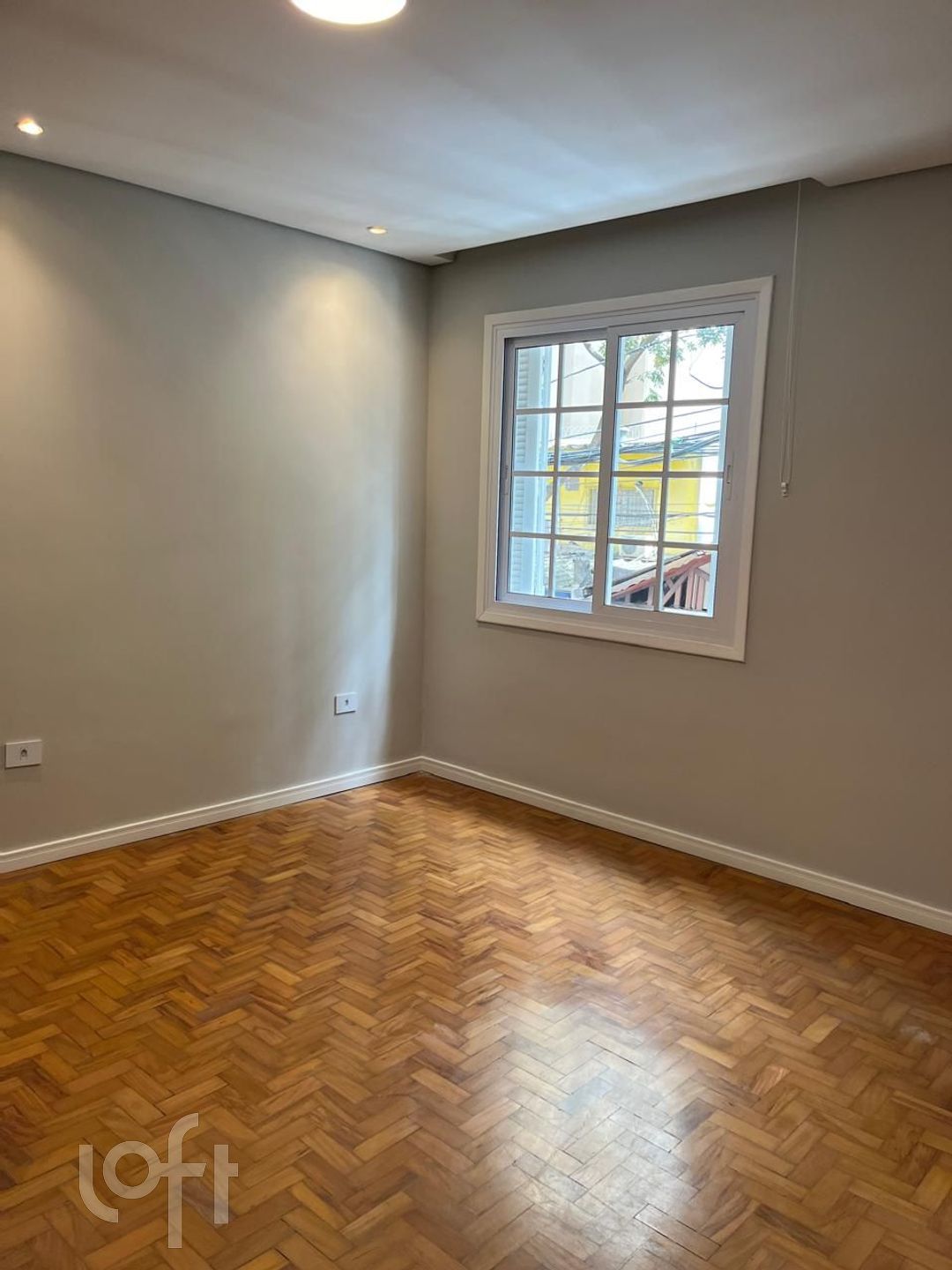 Apartamento à venda com 1 quarto, 50m² - Foto 3