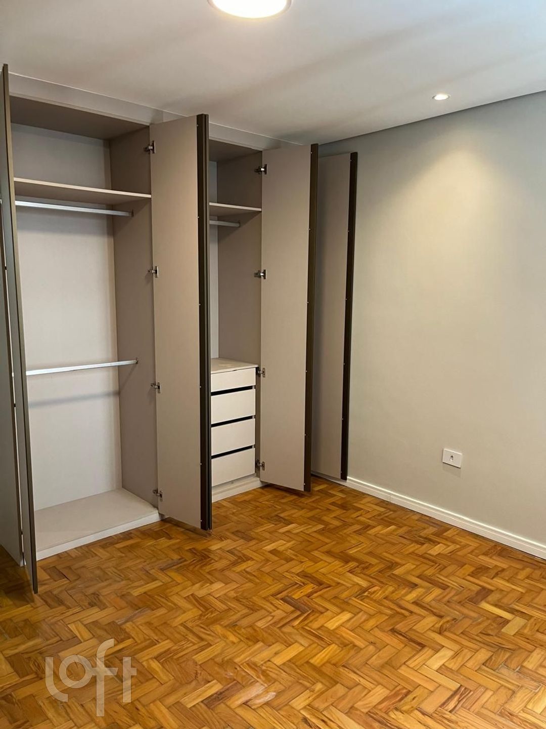 Apartamento à venda com 1 quarto, 50m² - Foto 11