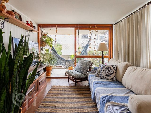 Apartamento com 167m², 3 dormitórios, 1 suíte, 2 vagas, Bom Fim em Porto Alegre