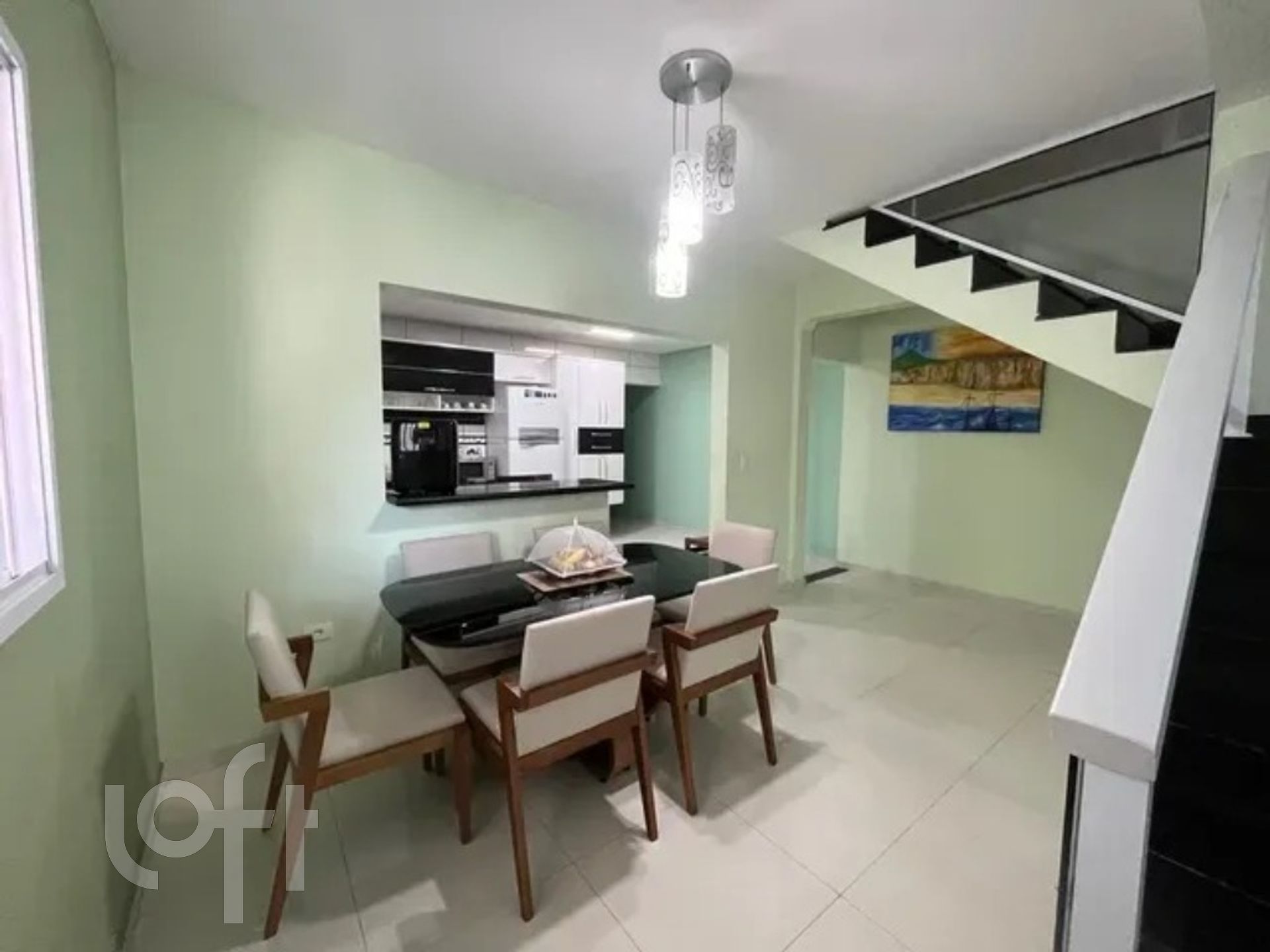 Casa à venda com 3 quartos, 200m² - Foto 1