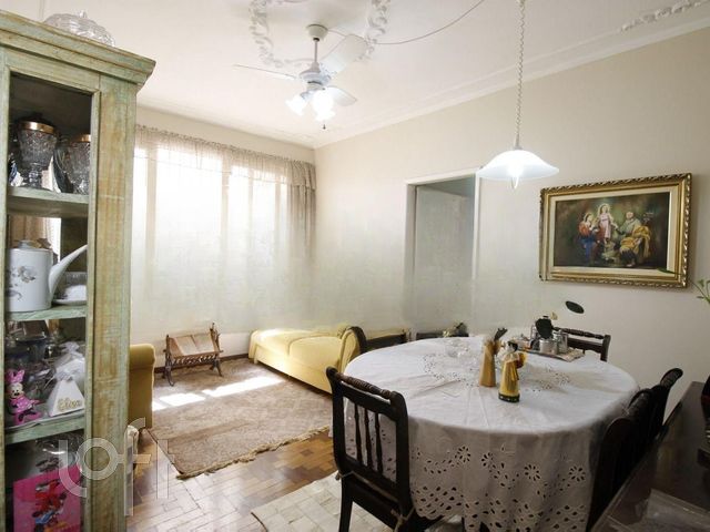 Apartamento com 101m², 3 dormitórios, Rio Branco em Porto Alegre