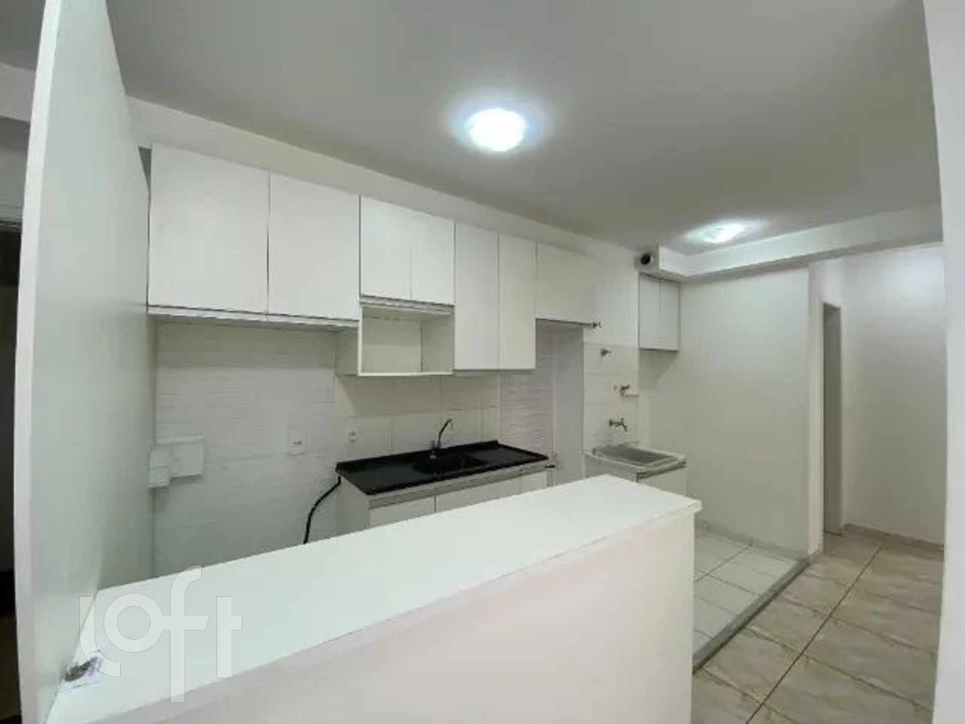 Apartamento à venda com 2 quartos, 40m² - Foto 4