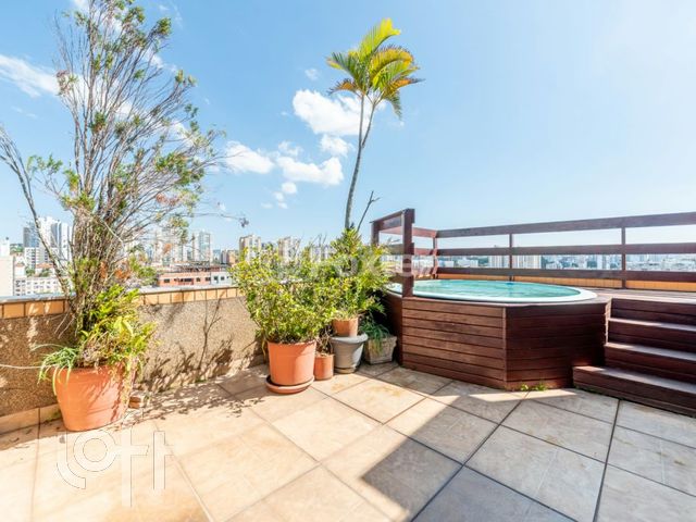 Apartamento com 156m², 2 dormitórios, 1 suíte, 2 vagas, Cristo Redentor em Porto Alegre