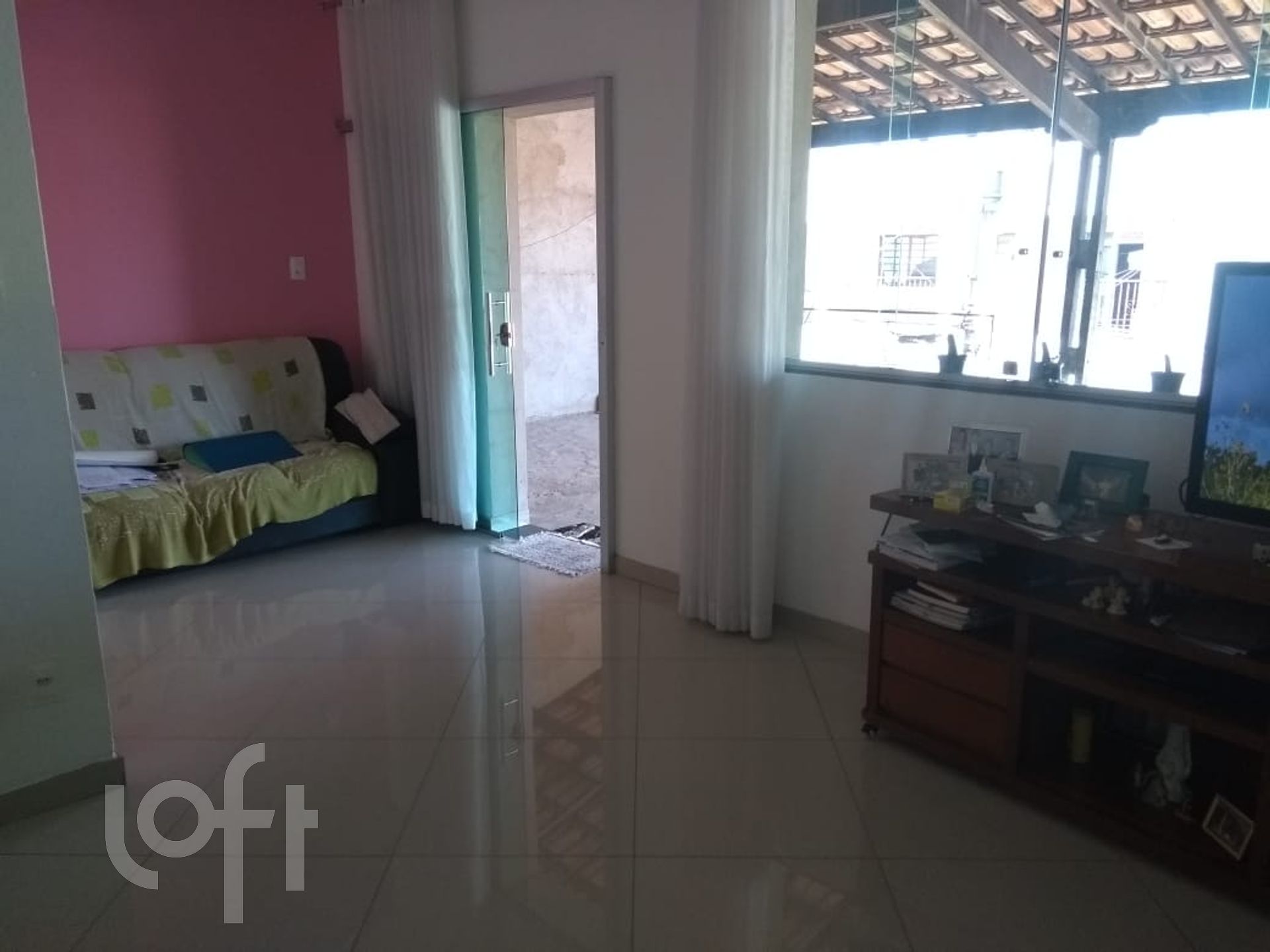 Casa à venda com 3 quartos, 278m² - Foto 3