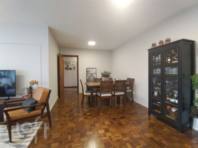 Apartamento com 114m², 4 dormitórios, 1 vaga, Petrópolis em Porto Alegre