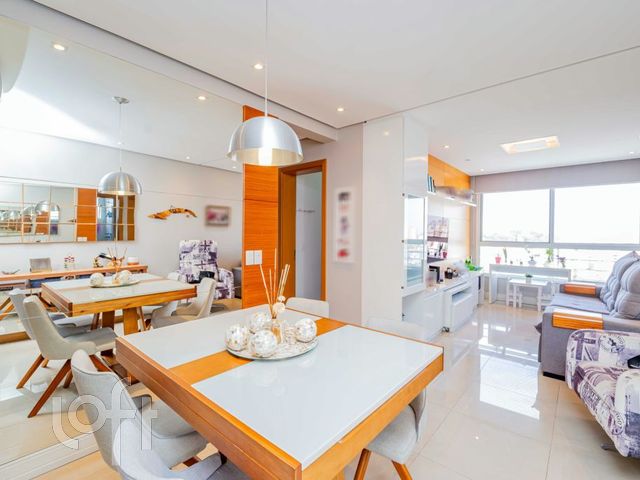 Apartamento com 69m², 2 dormitórios, 1 suíte, 2 vagas, Santana em Porto Alegre