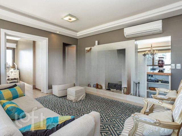 Apartamento com 132m², 3 dormitórios, 1 suíte, 3 vagas, Bela Vista em Porto Alegre