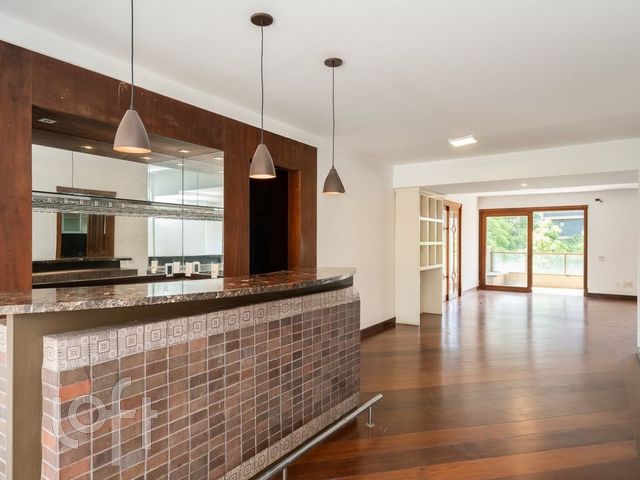 Apartamento com 279m², 3 dormitórios, 3 suítes, 3 vagas, Bela Vista em Porto Alegre