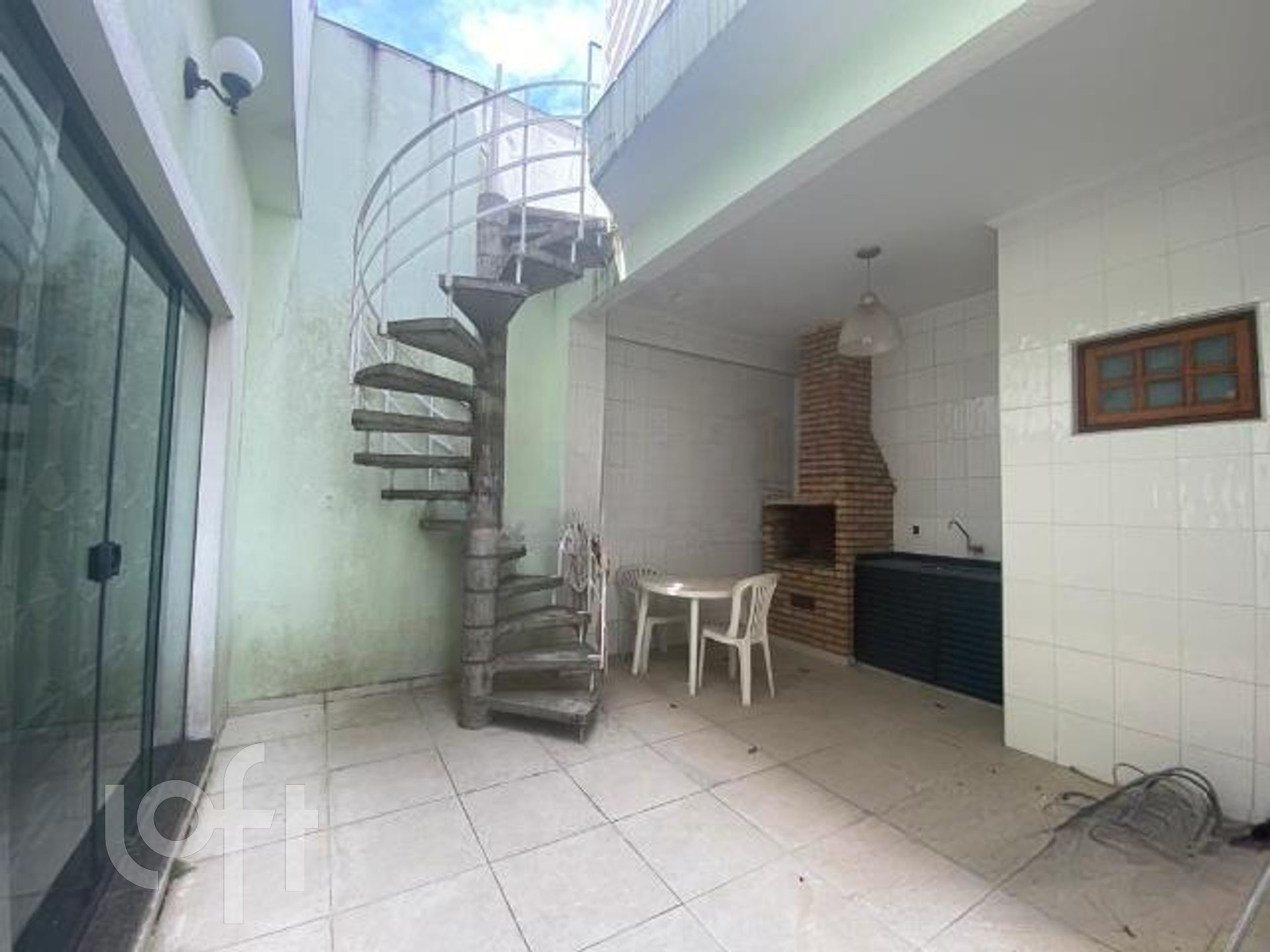 Casa à venda com 3 quartos, 250m² - Foto 10