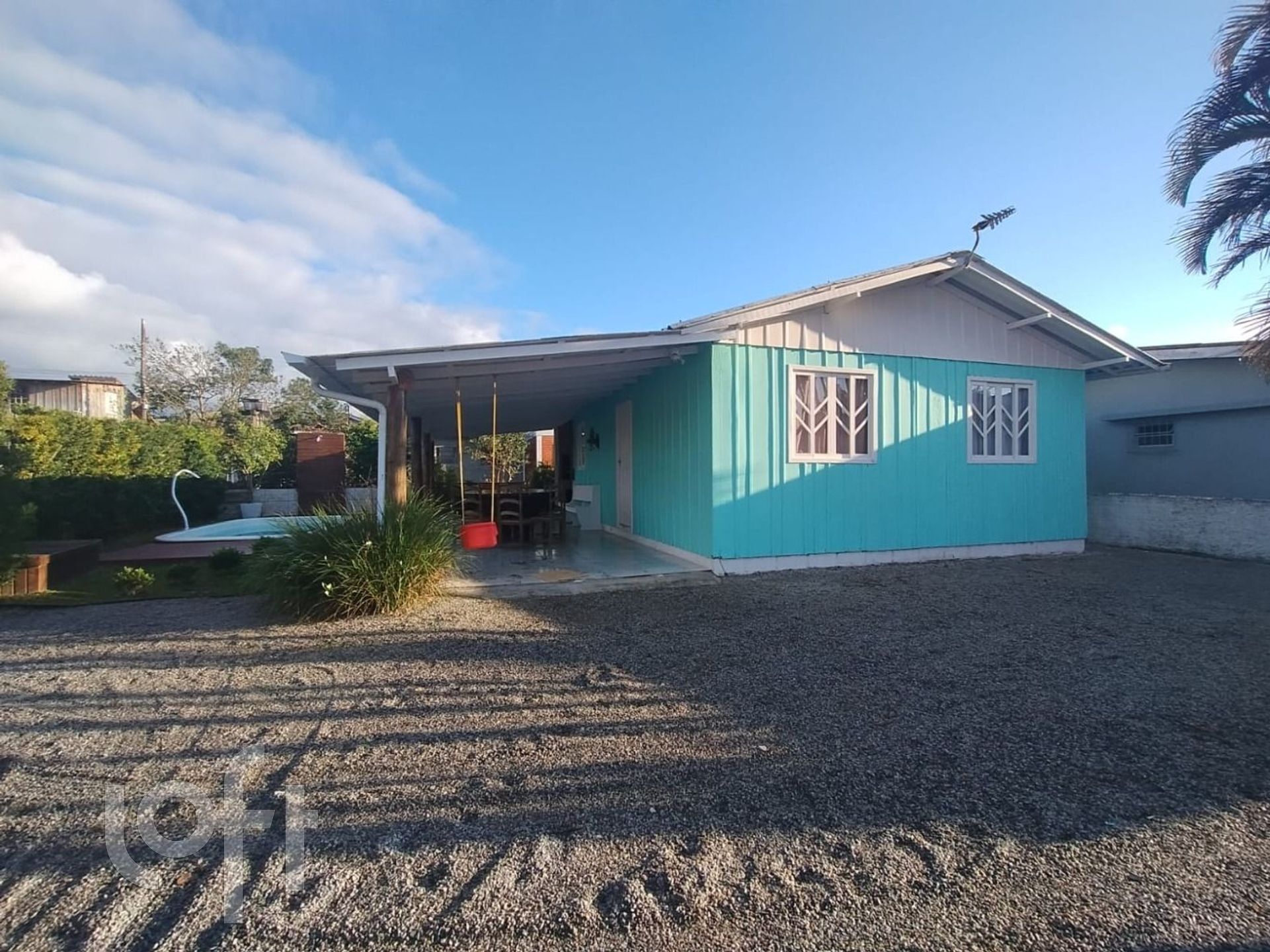 Casa à venda em Pinheira com 110 m², 2 quartos, 2 vagas