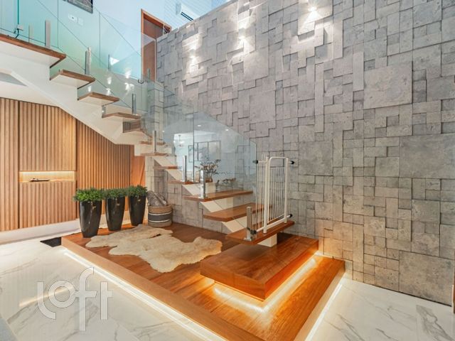 Casa com 319m², 2 dormitórios, 2 suítes, Cristo Redentor em Porto Alegre