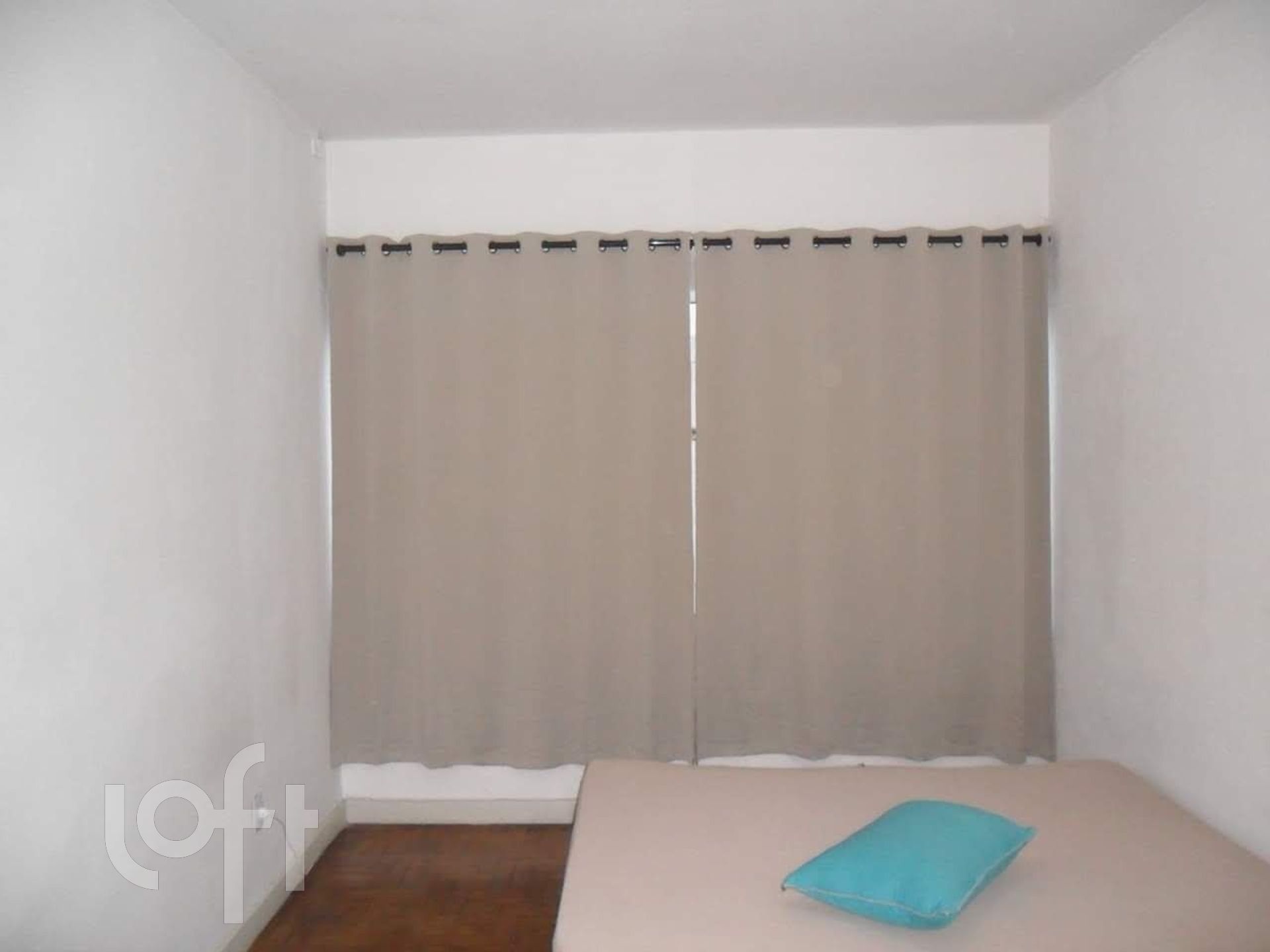 Apartamento à venda com 1 quarto, 35m² - Foto 4