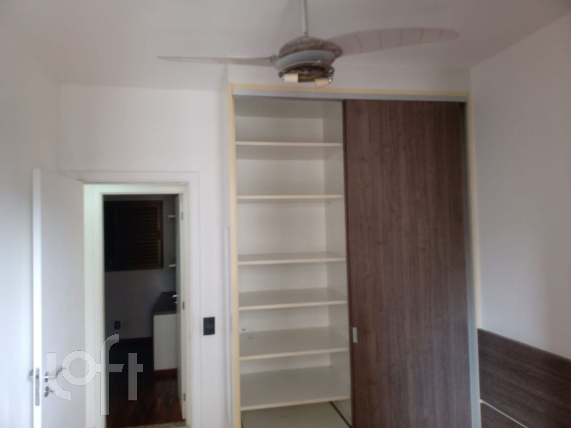 Apartamento à venda com 3 quartos, 103m² - Foto 2