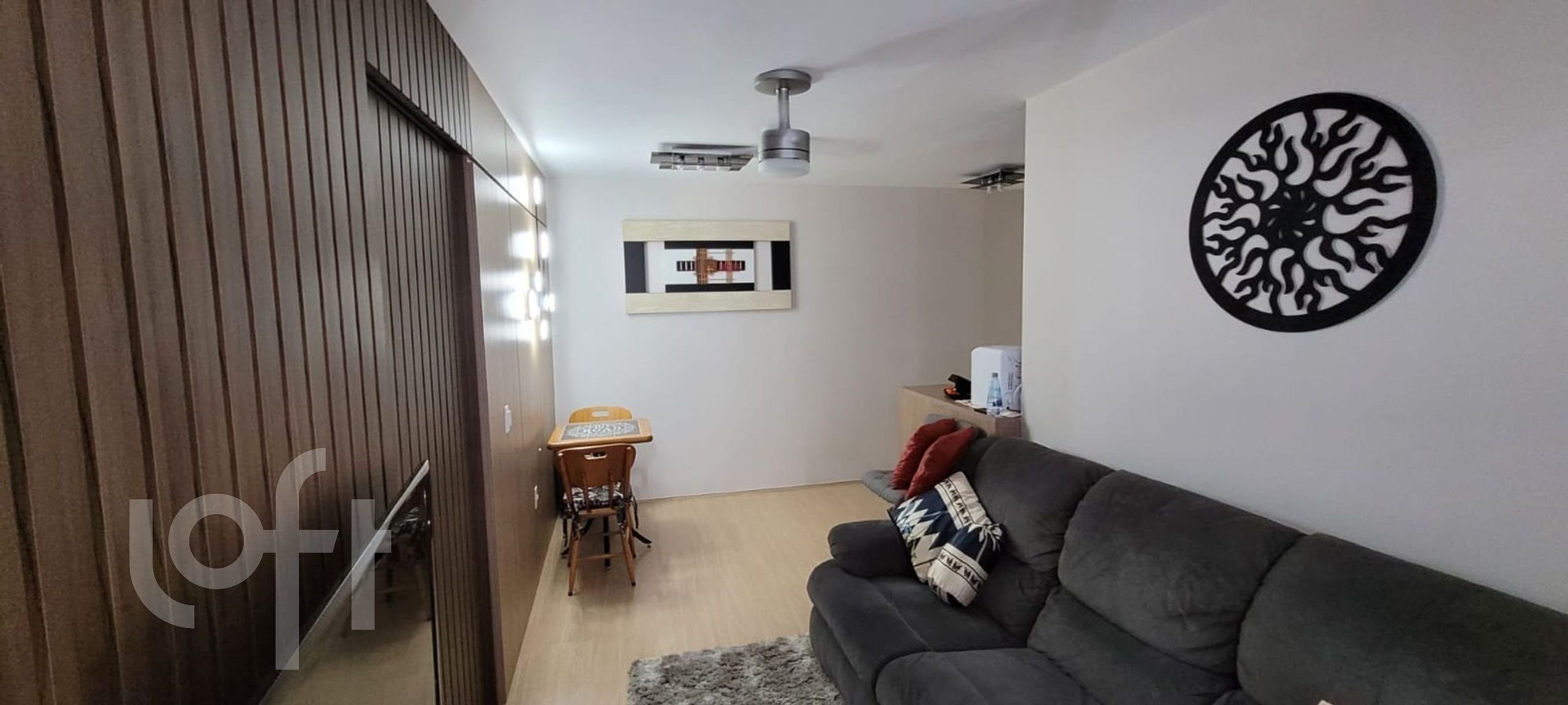 Apartamento à venda com 1 quarto, 45m² - Foto 1