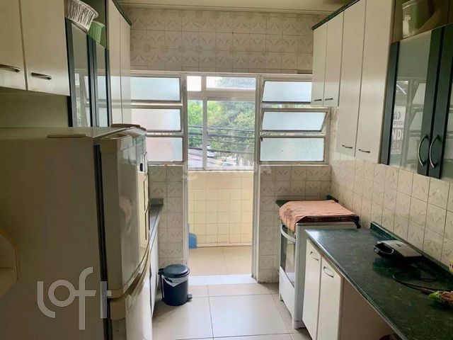 Apartamento com 80m², 2 dormitórios, 2 vagas, Petrópolis em Porto Alegre