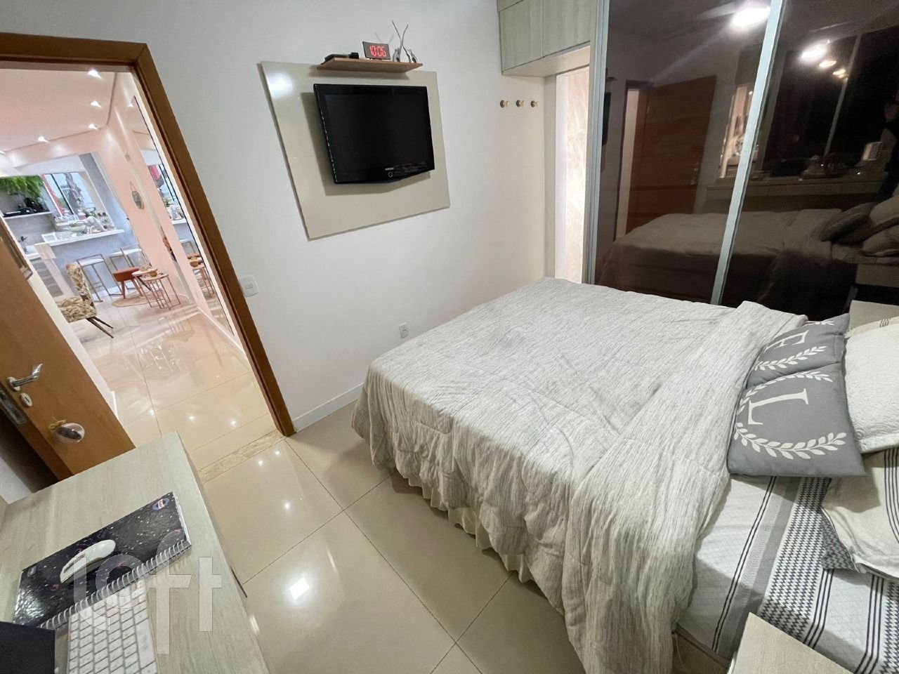 Apartamento à venda com 2 quartos, 135m² - Foto 2