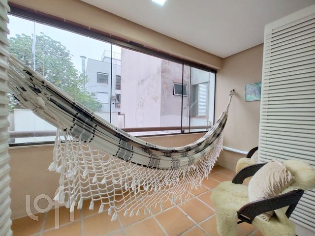 Apartamento com 84m², 2 dormitórios, 1 suíte, 1 vaga, Bom Fim em Porto Alegre