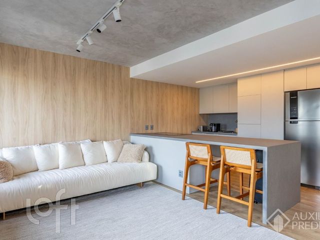 Apartamento com 43m², 1 dormitório, 1 vaga, Auxiliadora em Porto Alegre