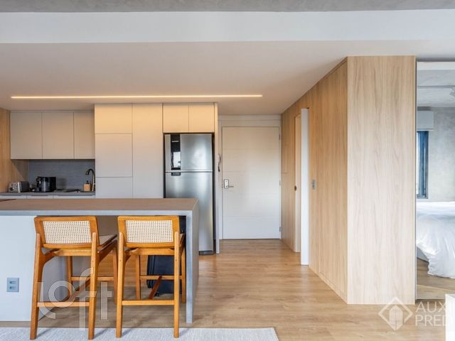 Apartamento com 43m², 1 dormitório, 1 vaga, Auxiliadora em Porto Alegre